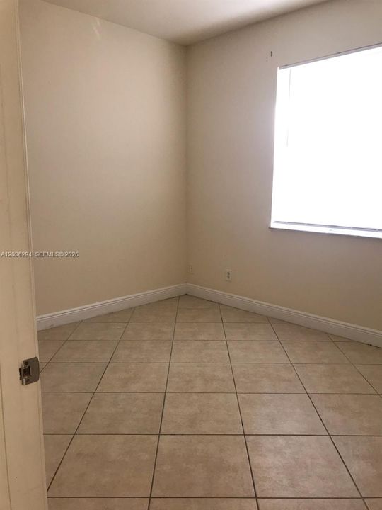 For Rent: $1,975 (3 beds, 2 baths, 1189 Square Feet)