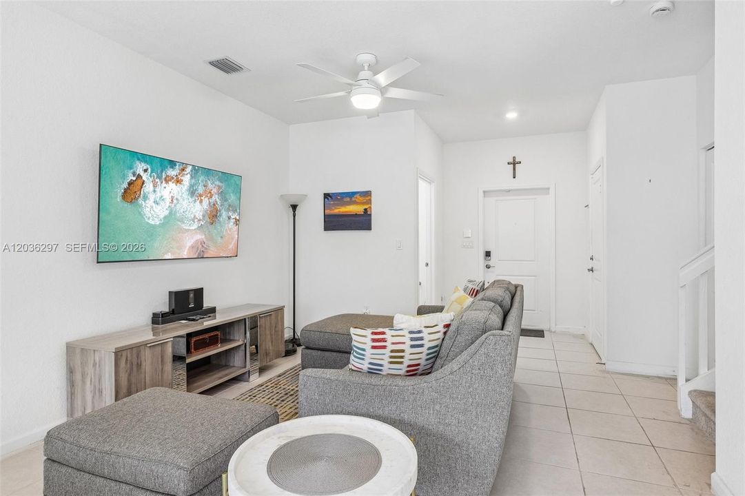 For Sale: $477,799 (3 beds, 2 baths, 1344 Square Feet)