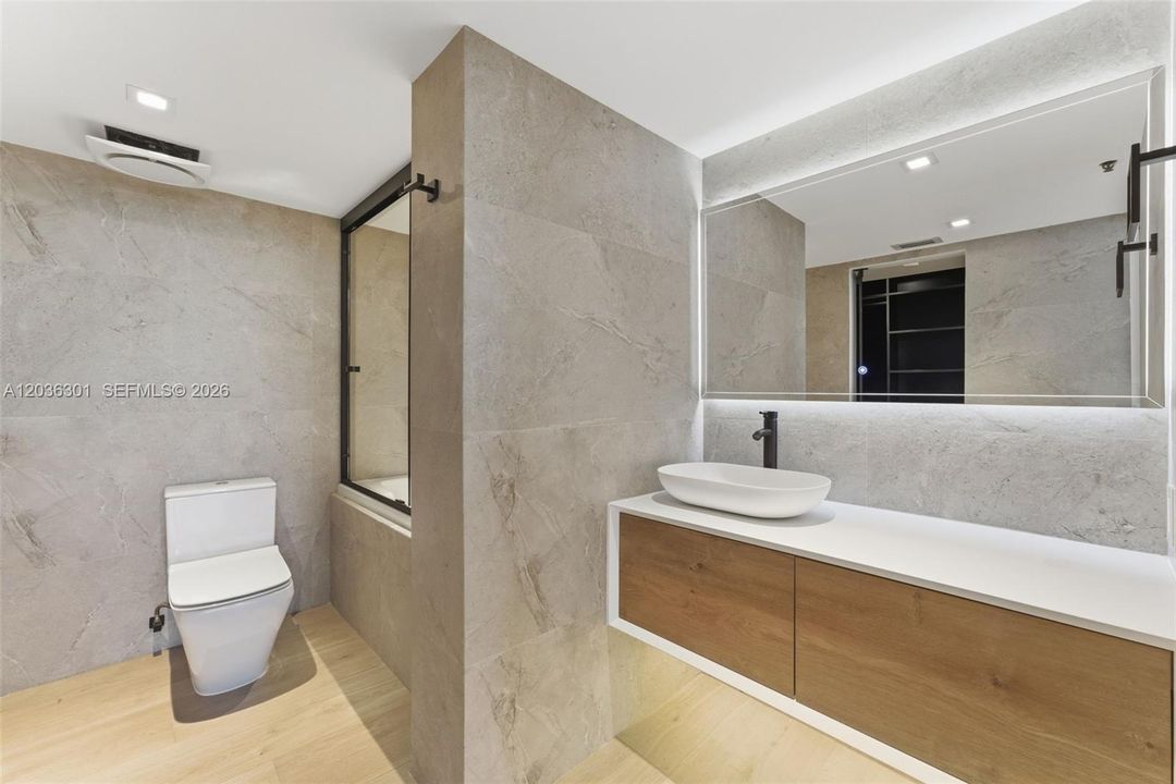 For Rent: $7,999 (2 beds, 2 baths, 1440 Square Feet)
