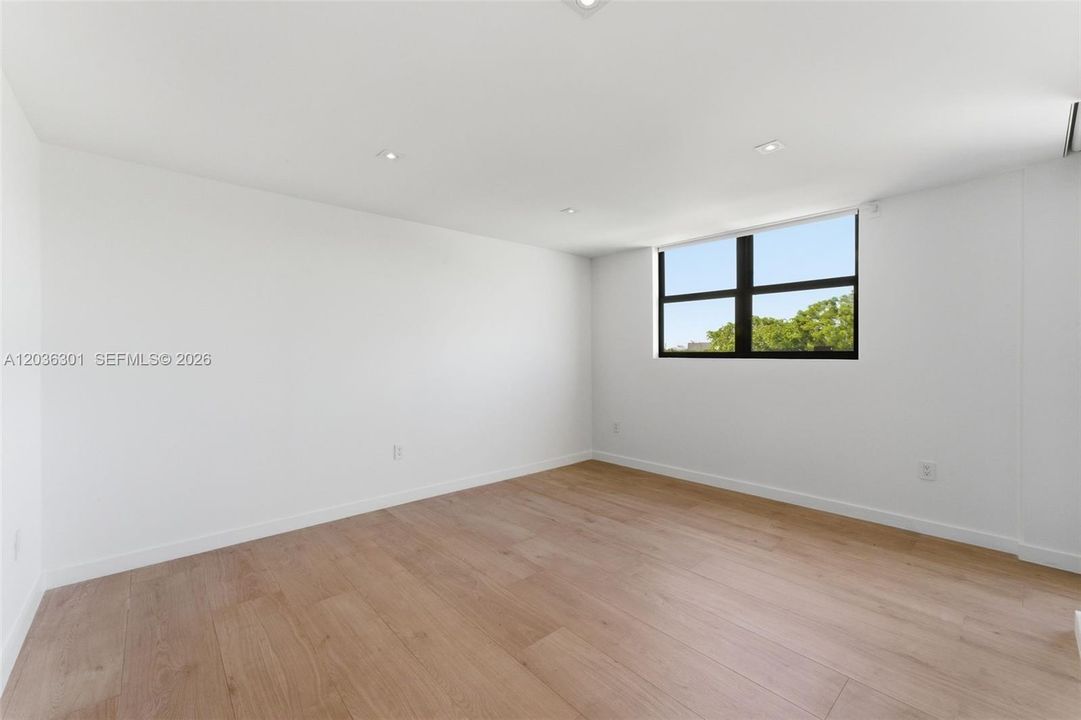 For Rent: $7,999 (2 beds, 2 baths, 1440 Square Feet)