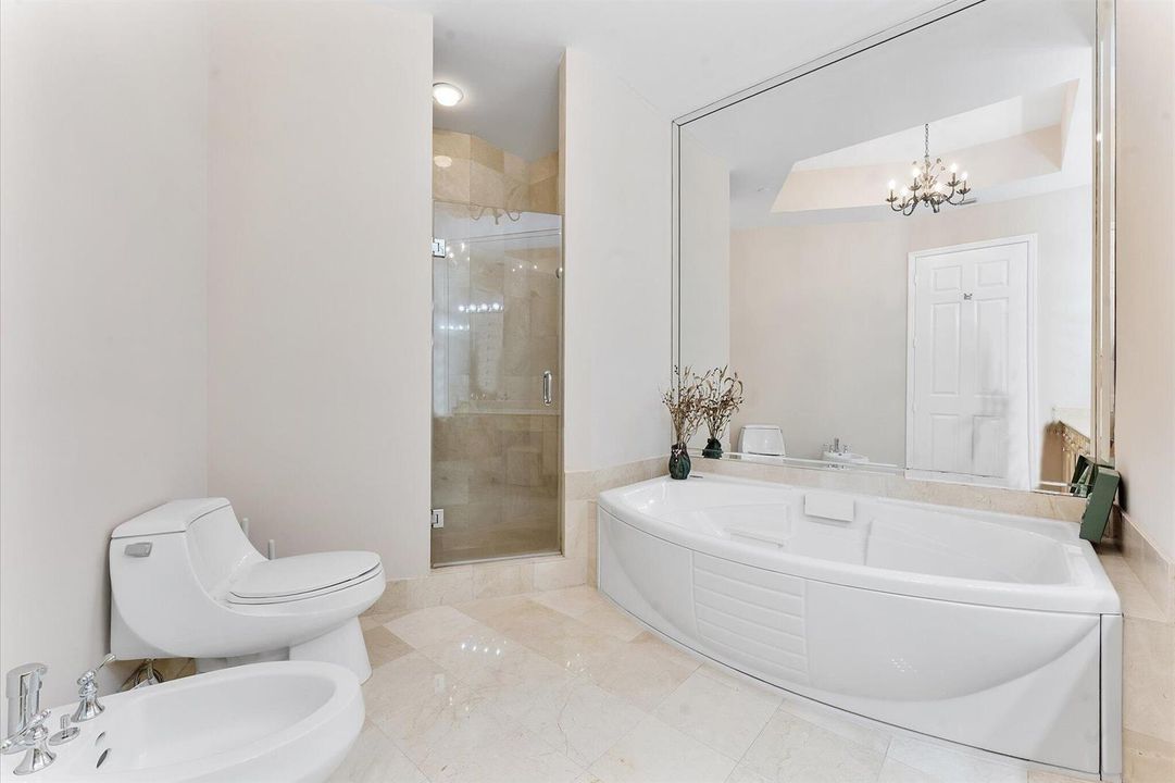 20-3200 N Ocean Blvd_027