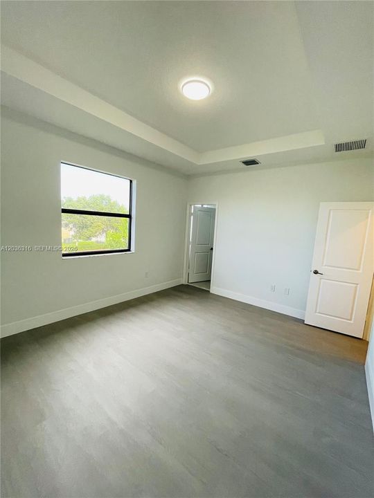 For Rent: $3,300 (4 beds, 2 baths, 1612 Square Feet)