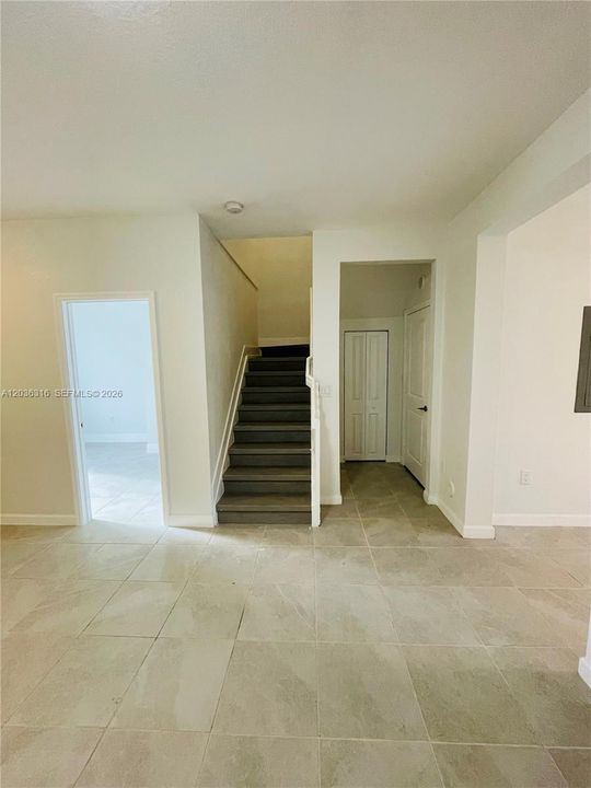 For Rent: $3,300 (4 beds, 2 baths, 1612 Square Feet)