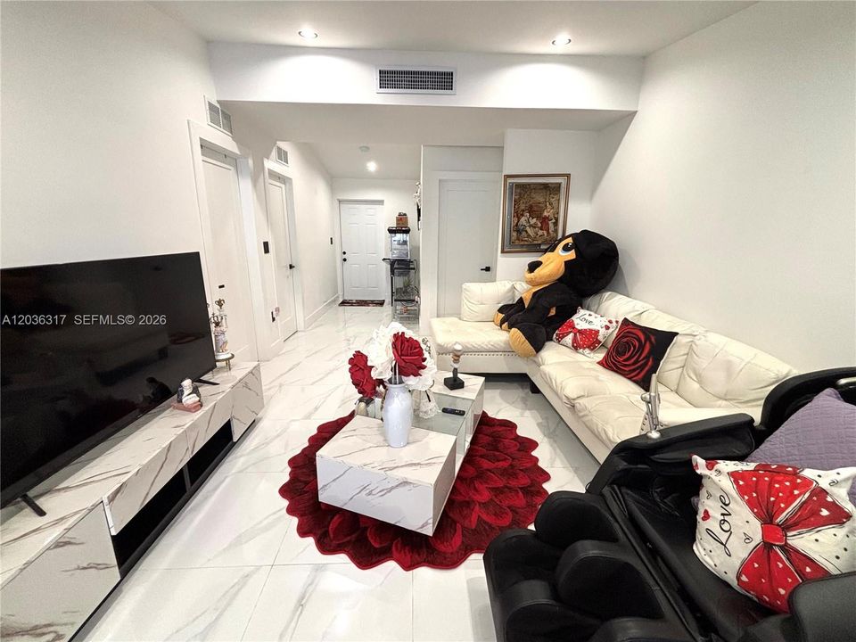 В аренду: $2,600 (4 спален, 3 ванн, 950 Квадратных фут)