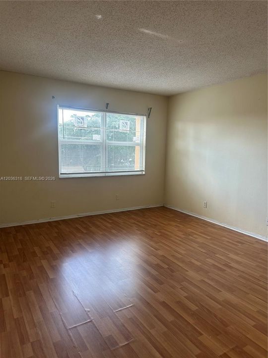En Venta: $197,500 (2 camas, 2 baños, 1417 Pies cuadrados)