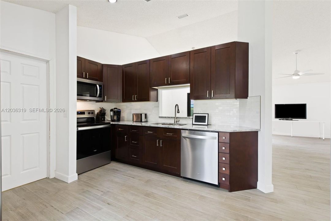 For Sale: $615,000 (3 beds, 2 baths, 1516 Square Feet)