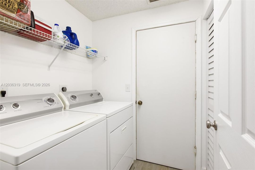 For Sale: $615,000 (3 beds, 2 baths, 1516 Square Feet)