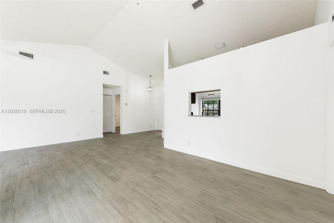 For Sale: $615,000 (3 beds, 2 baths, 1516 Square Feet)