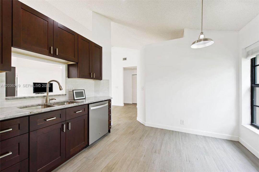 For Sale: $615,000 (3 beds, 2 baths, 1516 Square Feet)
