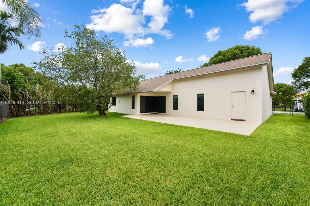 For Sale: $615,000 (3 beds, 2 baths, 1516 Square Feet)