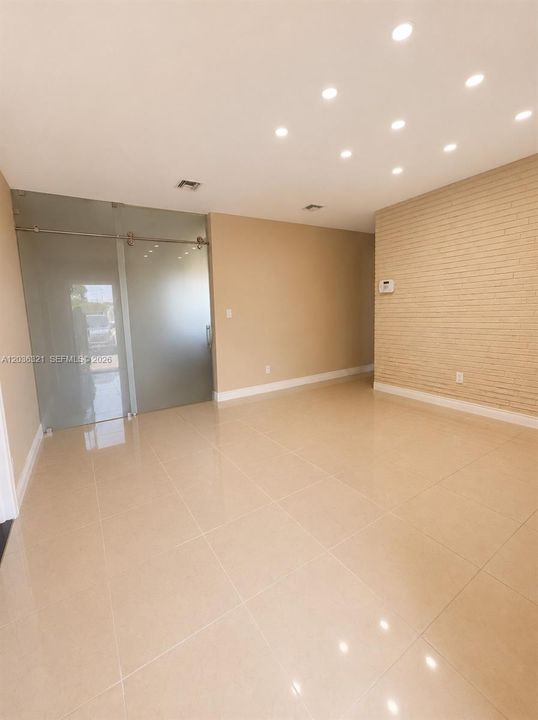 En Renta: $3,850 (4 camas, 2 baños, 1296 Pies cuadrados)