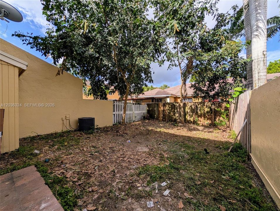 For Rent: $2,500 (3 beds, 2 baths, 1232 Square Feet)
