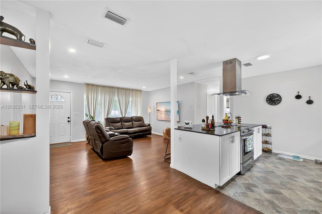For Sale: $455,000 (5 beds, 2 baths, 0 Square Feet)