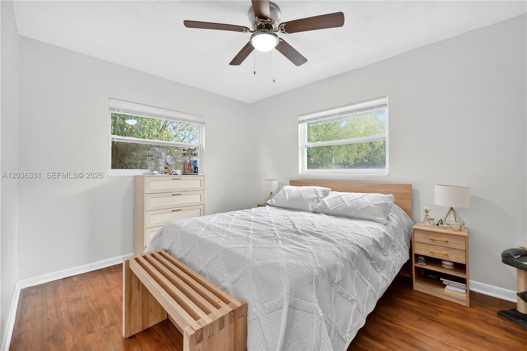 For Sale: $455,000 (5 beds, 2 baths, 0 Square Feet)