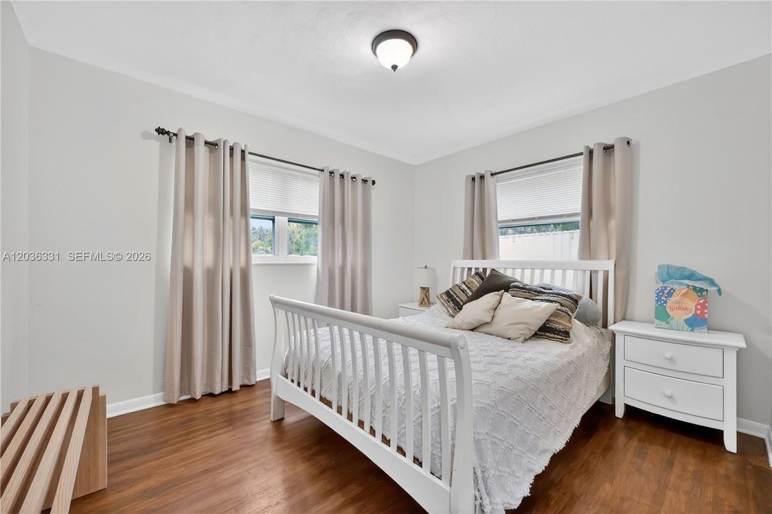 For Sale: $455,000 (5 beds, 2 baths, 0 Square Feet)