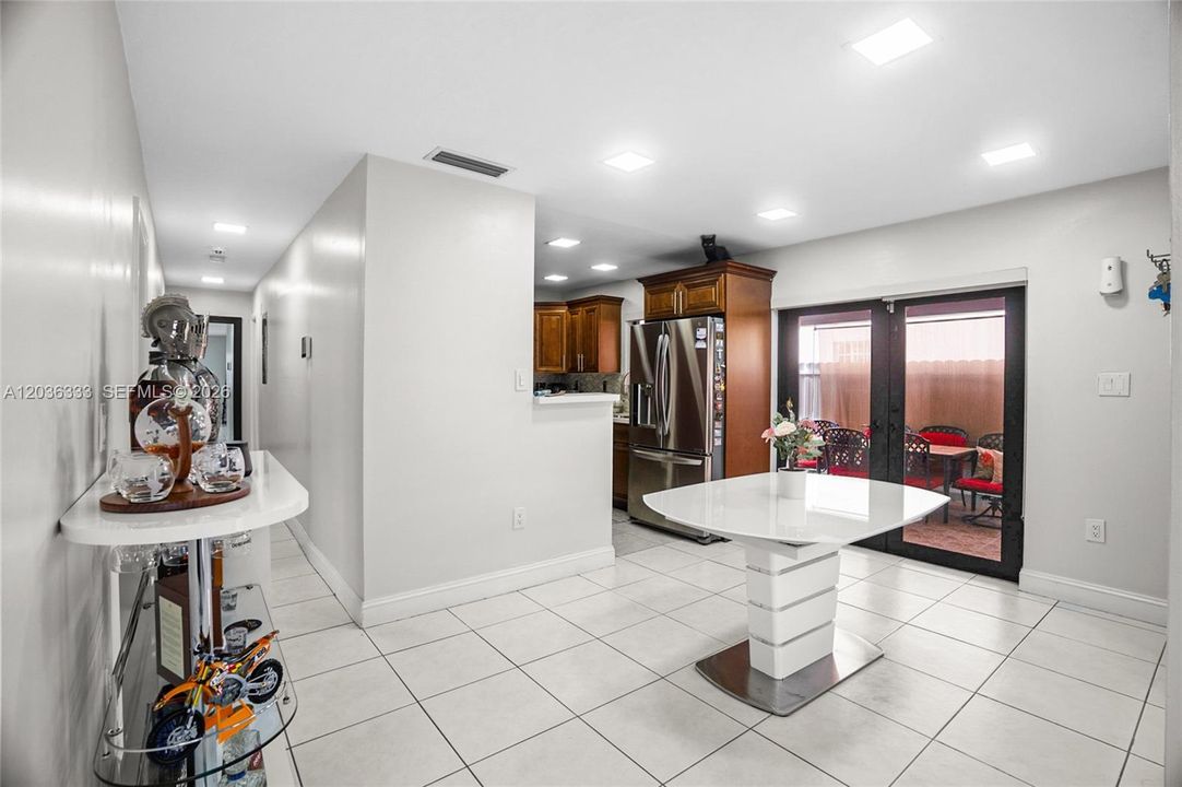 En Venta: $499,990 (3 camas, 2 baños, 1161 Pies cuadrados)