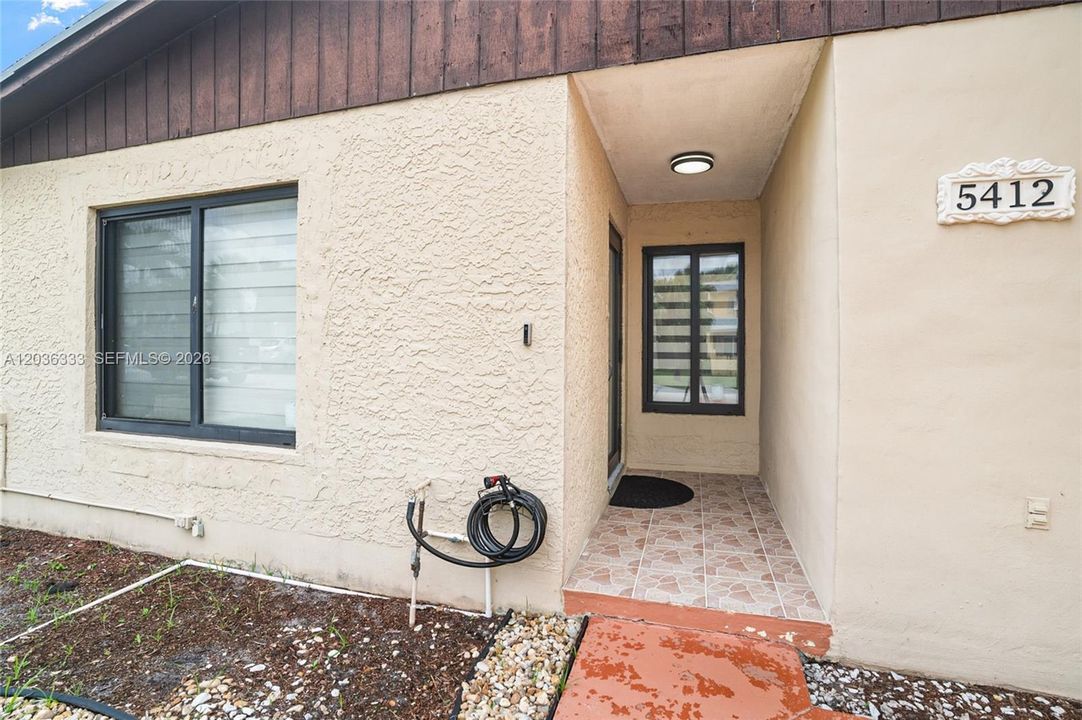 En Venta: $499,990 (3 camas, 2 baños, 1161 Pies cuadrados)