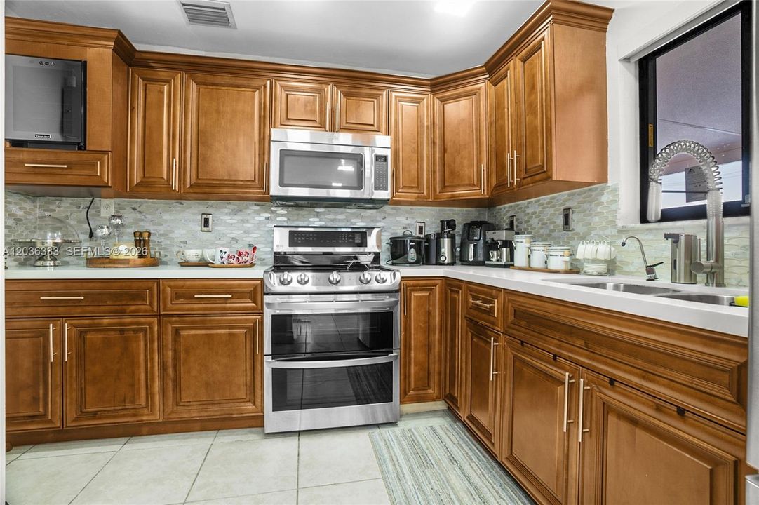 En Venta: $499,990 (3 camas, 2 baños, 1161 Pies cuadrados)