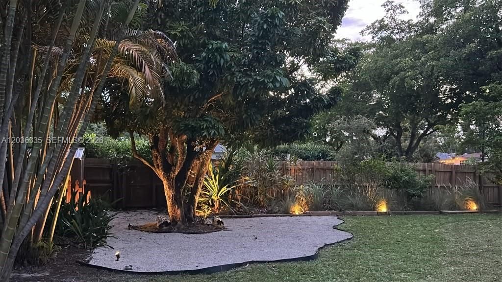 En Renta: $4,950 (2 camas, 2 baños, 1307 Pies cuadrados)