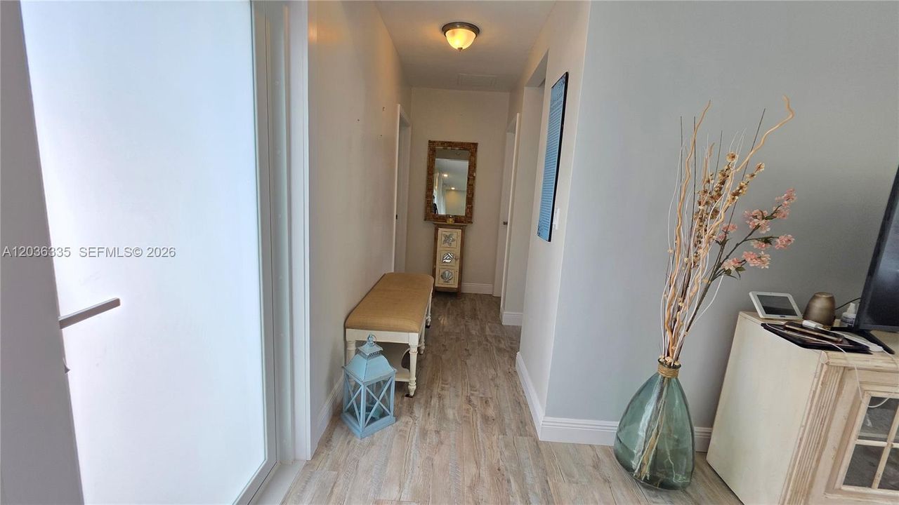 En Renta: $4,950 (2 camas, 2 baños, 1307 Pies cuadrados)