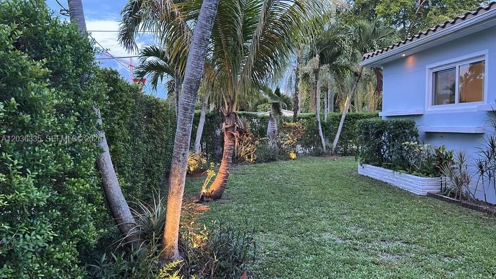 En Renta: $4,950 (2 camas, 2 baños, 1307 Pies cuadrados)