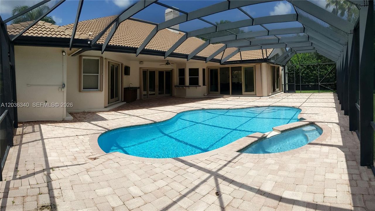 For Rent: $9,500 (5 beds, 4 baths, 3704 Square Feet)