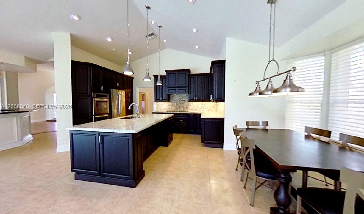 For Rent: $9,500 (5 beds, 4 baths, 3704 Square Feet)