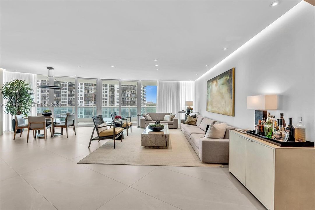 En Venta: $2,650,000 (2 camas, 2 baños, 2320 Pies cuadrados)