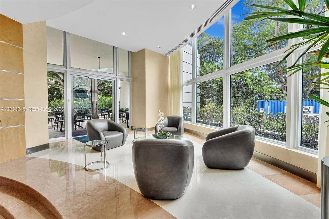 En Venta: $2,650,000 (2 camas, 2 baños, 2320 Pies cuadrados)