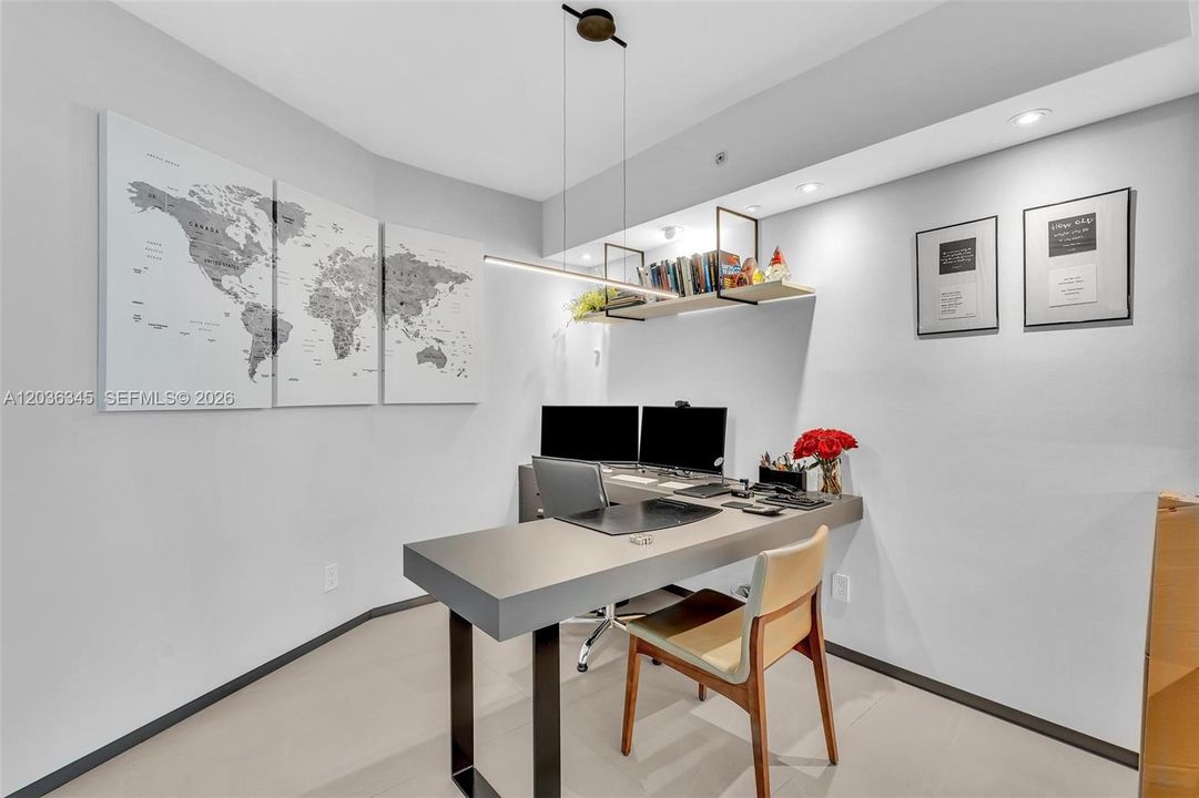 En Venta: $2,650,000 (2 camas, 2 baños, 2320 Pies cuadrados)