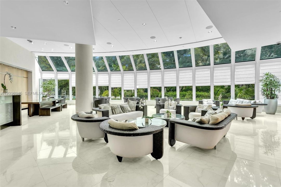 En Venta: $2,650,000 (2 camas, 2 baños, 2320 Pies cuadrados)