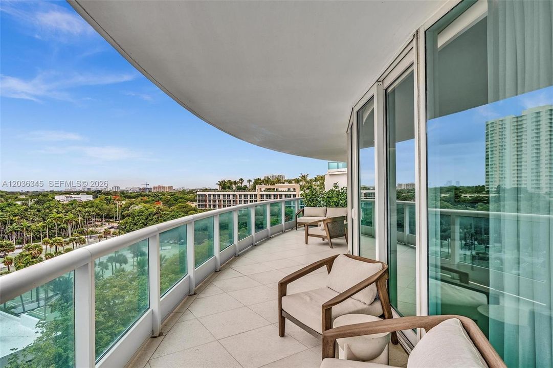 En Venta: $2,650,000 (2 camas, 2 baños, 2320 Pies cuadrados)