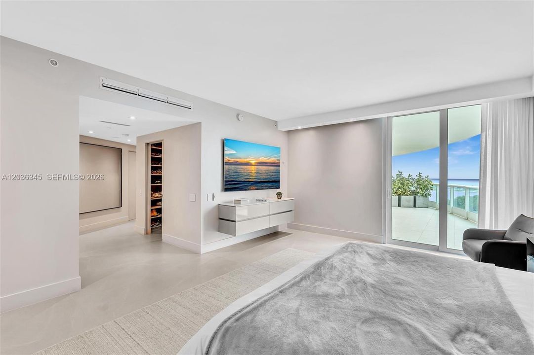 En Venta: $2,650,000 (2 camas, 2 baños, 2320 Pies cuadrados)