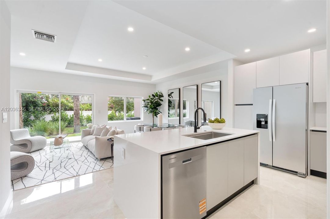 For Sale: $659,900 (3 beds, 2 baths, 1633 Square Feet)
