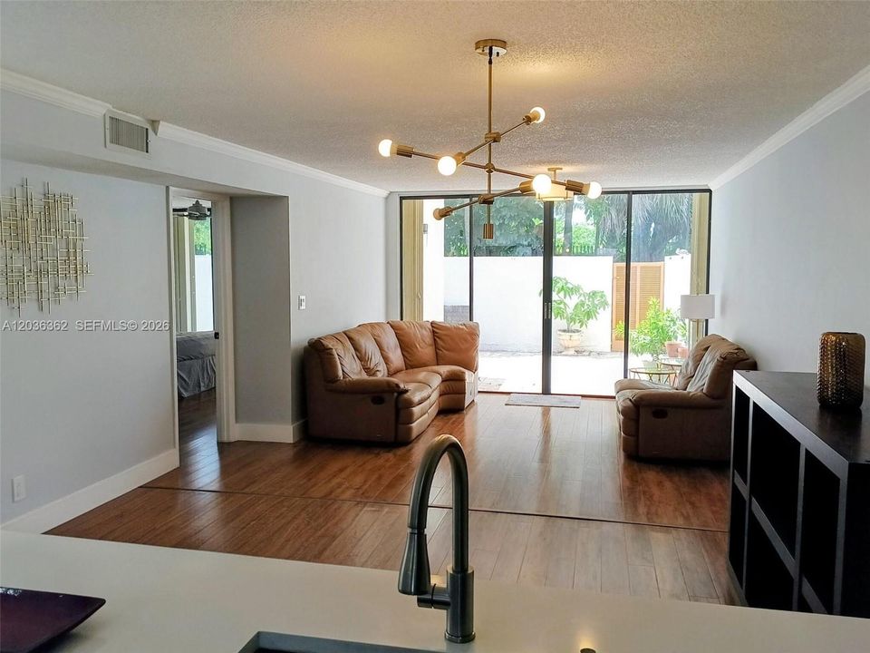 For Sale: $535,000 (2 beds, 2 baths, 1458 Square Feet)