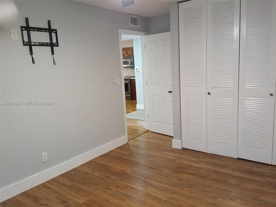For Sale: $535,000 (2 beds, 2 baths, 1458 Square Feet)