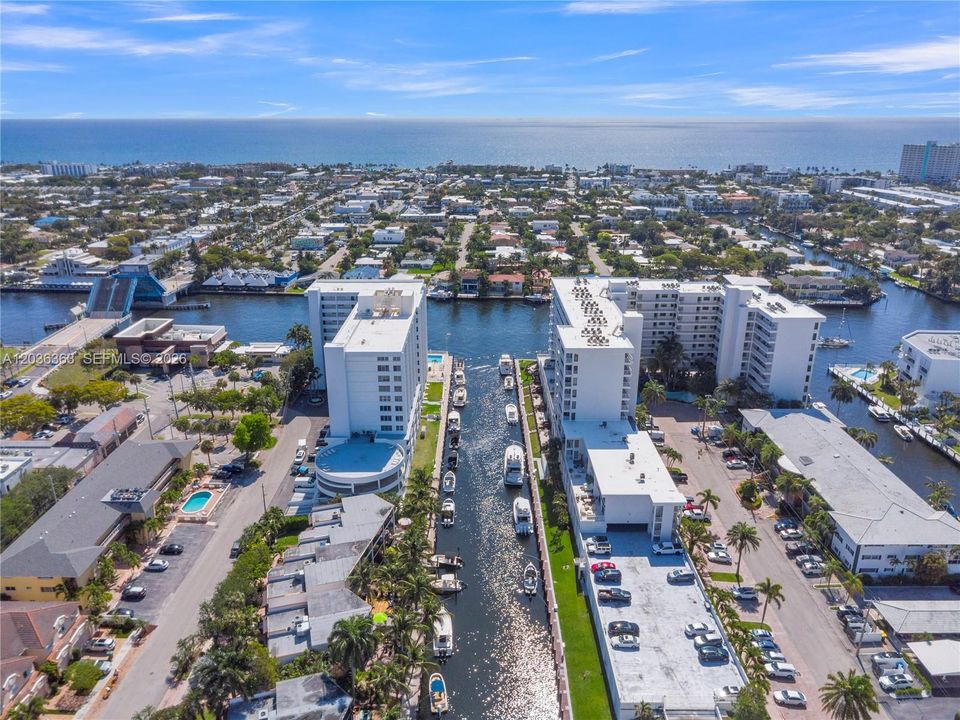 For Sale: $1,495,000 (3 beds, 2 baths, 3744 Square Feet)
