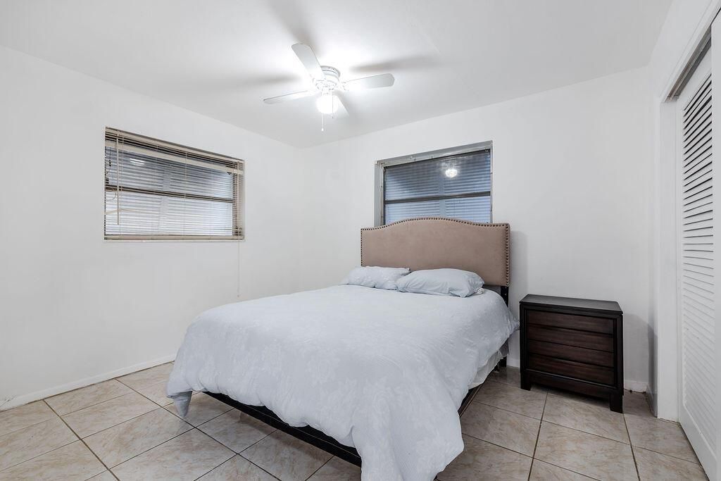 3400NW39thSt.LauderdaleLakes-26