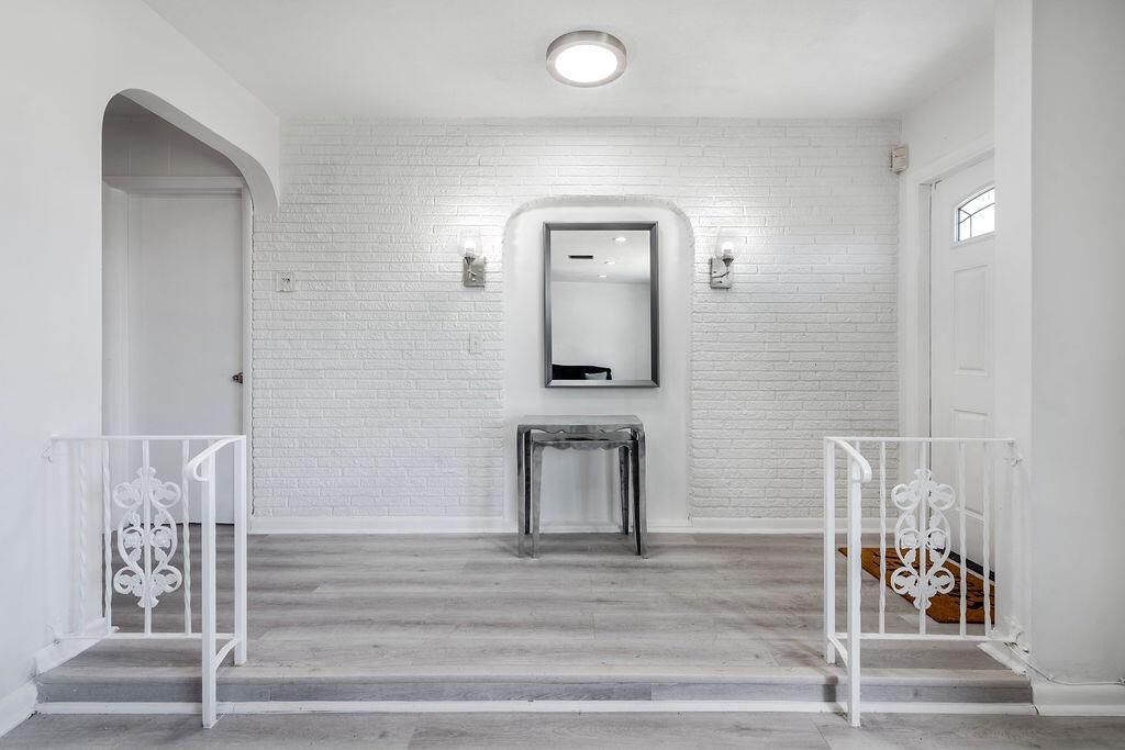 3400NW39thSt.LauderdaleLakes-8