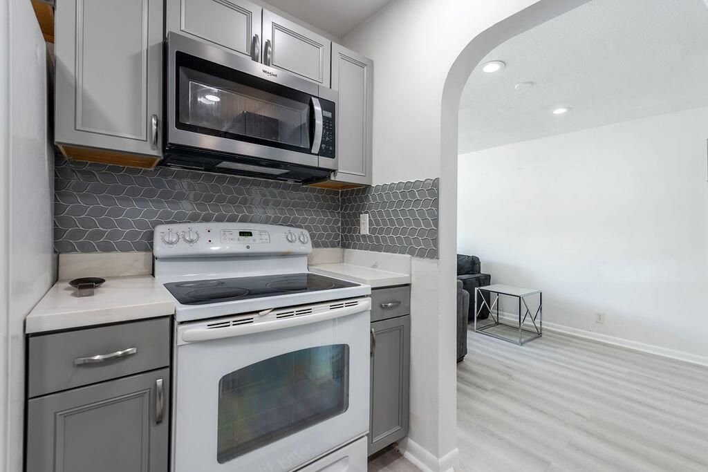 3400NW39thSt.LauderdaleLakes-20
