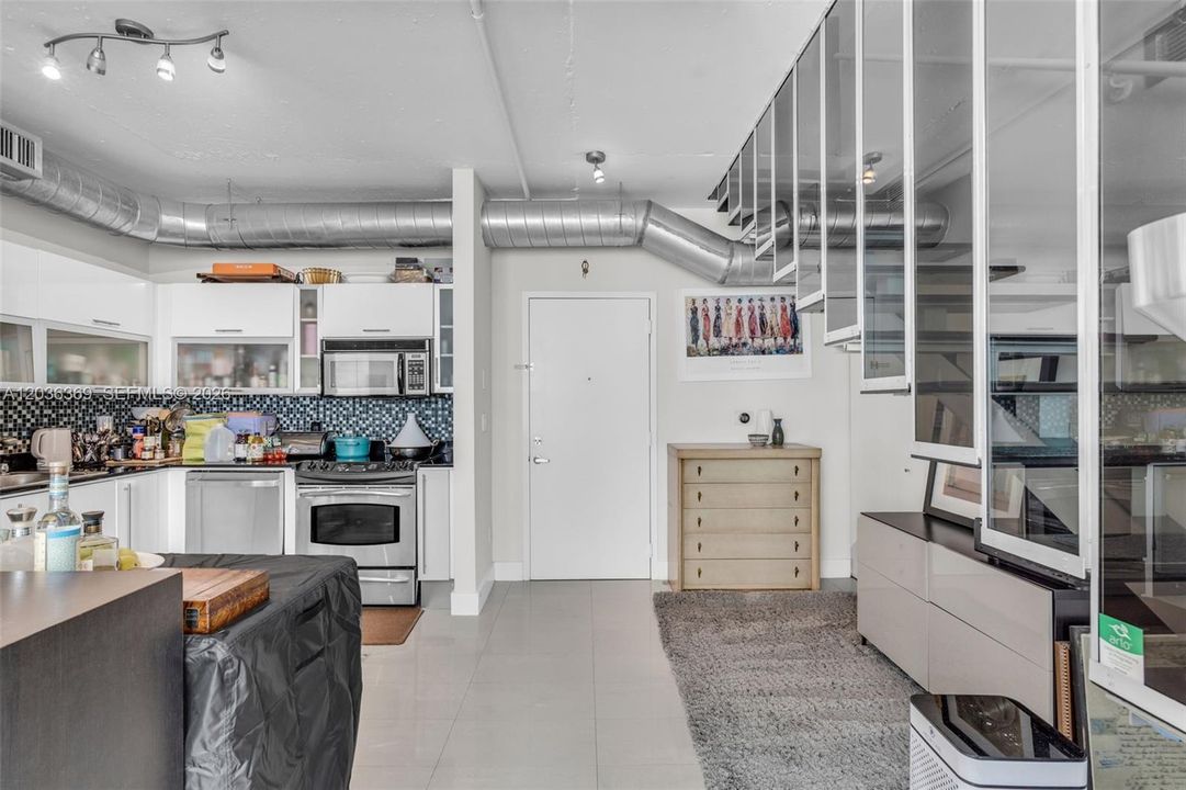 出租: $4,500 (3 贝兹, 2 浴室, 1255 平方英尺)