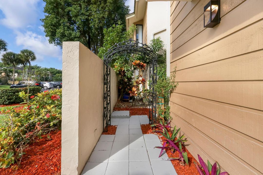 22874 Ironwedge Dr Boca Raton-large-005-