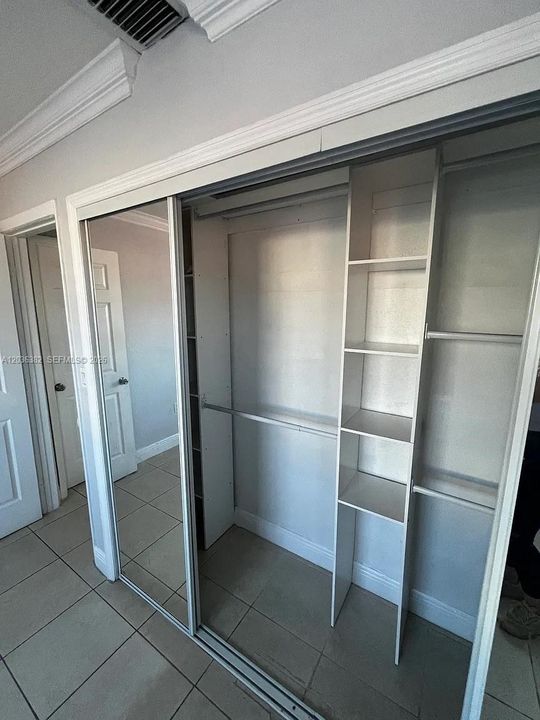 En Venta: $749,900 (4 camas, 2 baños, 1516 Pies cuadrados)