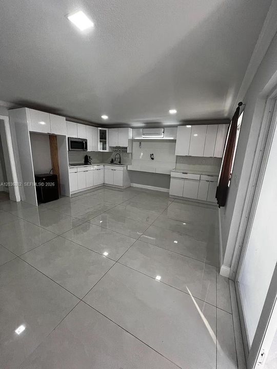 En Venta: $749,900 (4 camas, 2 baños, 1516 Pies cuadrados)