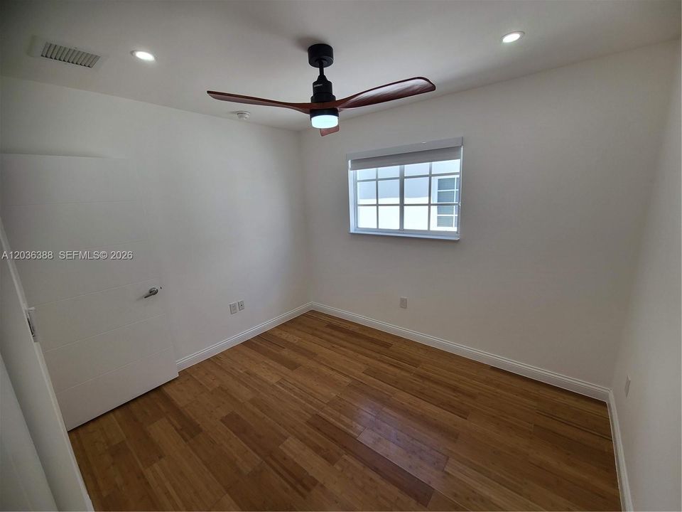 For Rent: $3,000 (2 beds, 2 baths, 750 Square Feet)