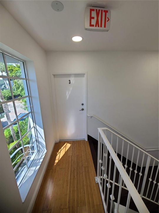 For Rent: $3,000 (2 beds, 2 baths, 750 Square Feet)