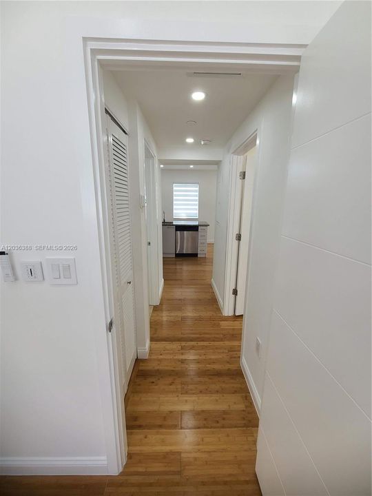 For Rent: $3,000 (2 beds, 2 baths, 750 Square Feet)
