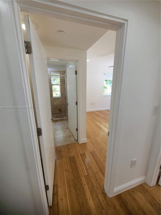 For Rent: $3,000 (2 beds, 2 baths, 750 Square Feet)