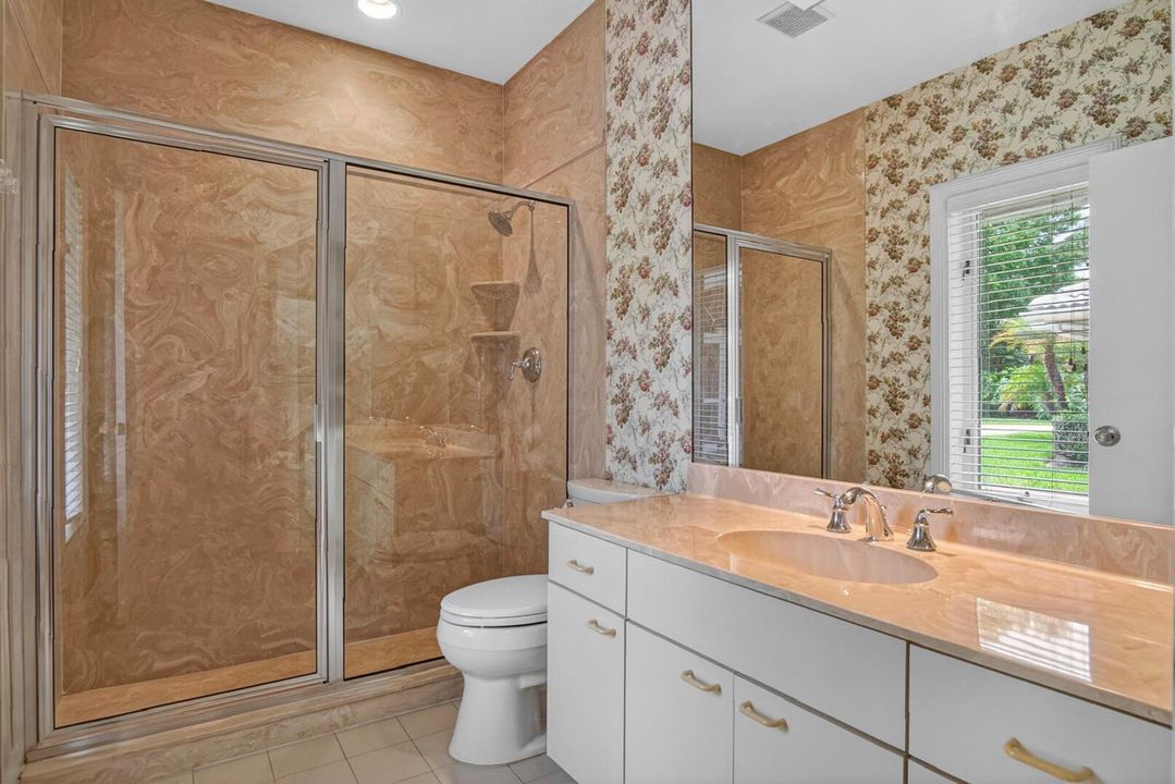 2nd Bathroom