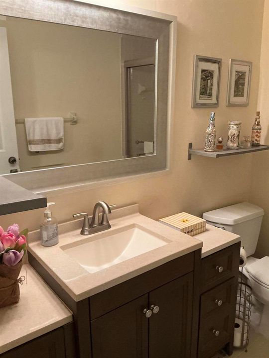 3829 Master Bathroom T IMG_0076